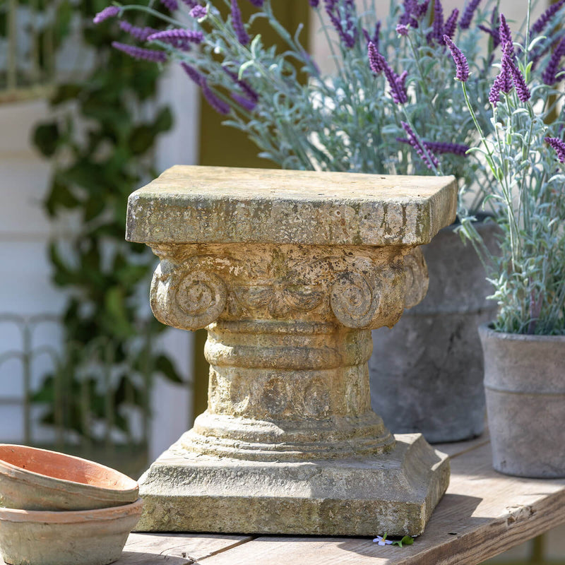 Courtyard Garden Pedestal