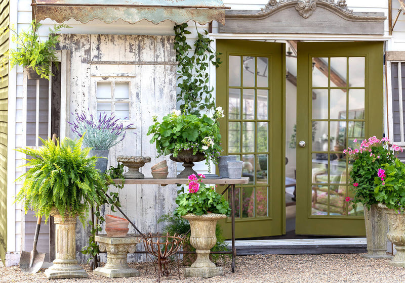 Courtyard Garden Pedestal
