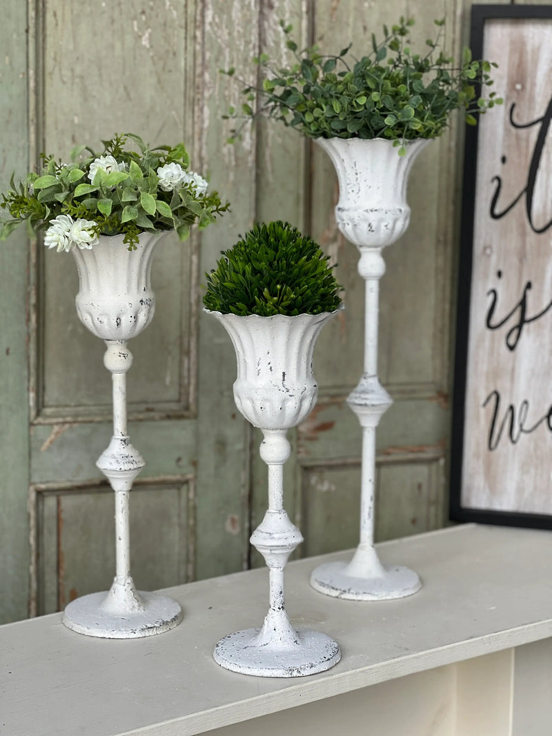 Fluted Holder